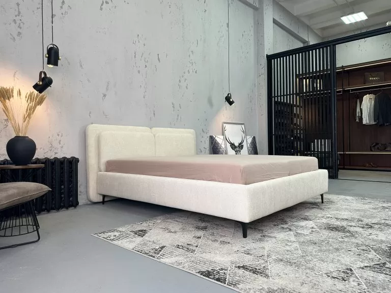 Кровать Гудено бежевая в интерьере - 3